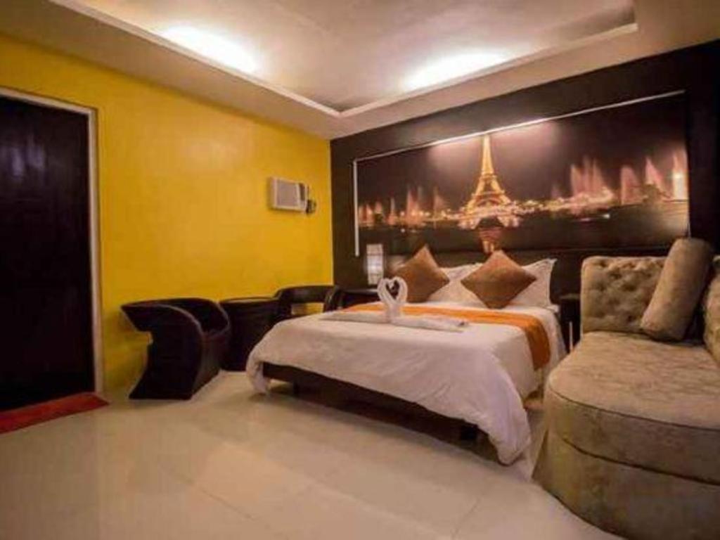 The Red Palm Suites And Restaurant Butuan City Zewnętrze zdjęcie