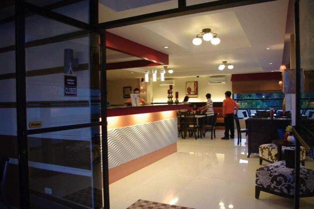 The Red Palm Suites And Restaurant Butuan City Zewnętrze zdjęcie