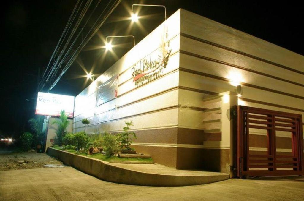 The Red Palm Suites And Restaurant Butuan City Zewnętrze zdjęcie